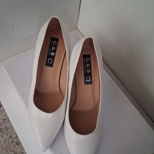 Pumps size 37 white new