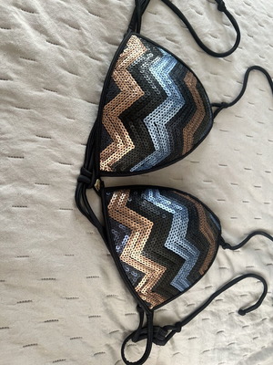 Med Swimsuit Large New With Padding Black Blue