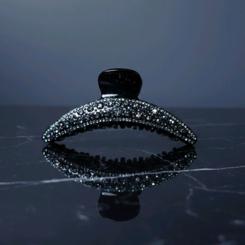 Black hair claw with rhinestones like new