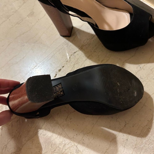 Women's black high heel shoes used, size 39, 12 cm heel