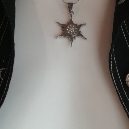 Stainless steel sun necklace with zirconia new