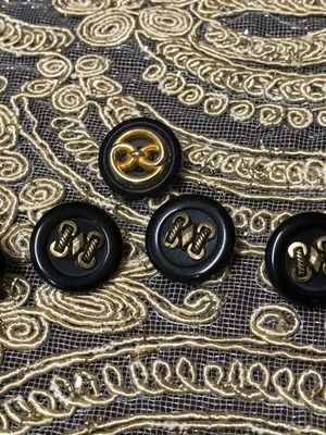 Σετ κουμπιά ραπτικής 5 τμχ. καινούργιο, μεσαία μεγέθη