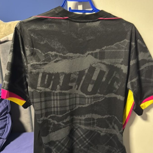 Chelsea football jersey size M, like new