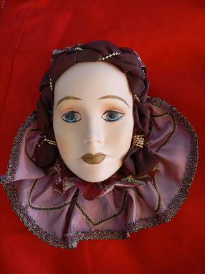 Porcelain mask in excellent condition