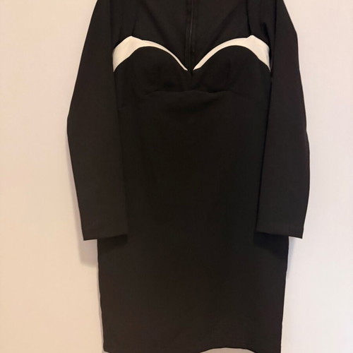 Black and white dress medium with long sleeves like new