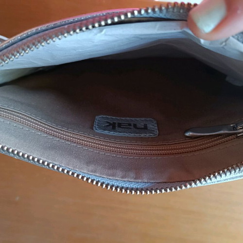 Nak wrist bag like new, silver