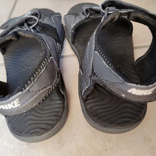 Nike summer sandals used, size 32, black