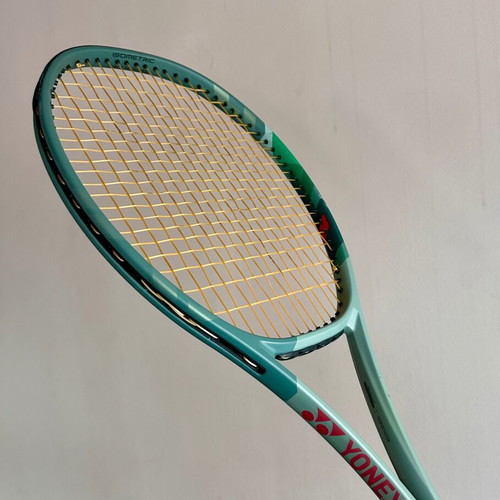 Yonex Percept 97D 18X20 racket like new
