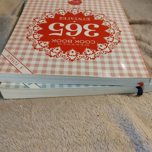 Cook books 365 recipes from Ethnos, 2 volumes like new