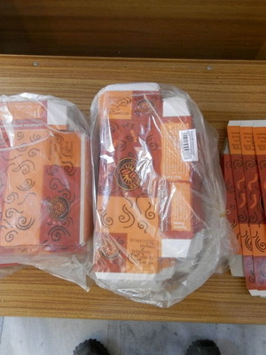 Disposable paper cup holders 2 and 4 positions like new