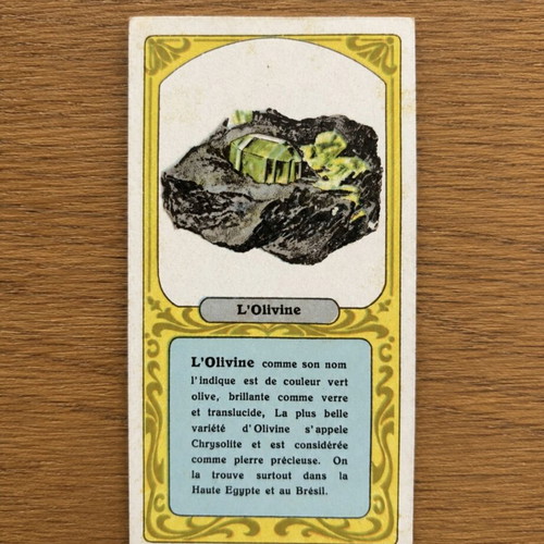 Vintage collection of 40 authentic cards with minerals and precious stones like new