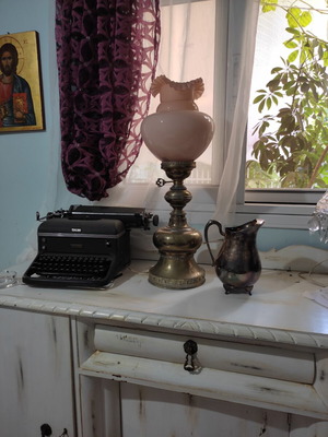 Vintage silver-plated table lamp from 1960 like new