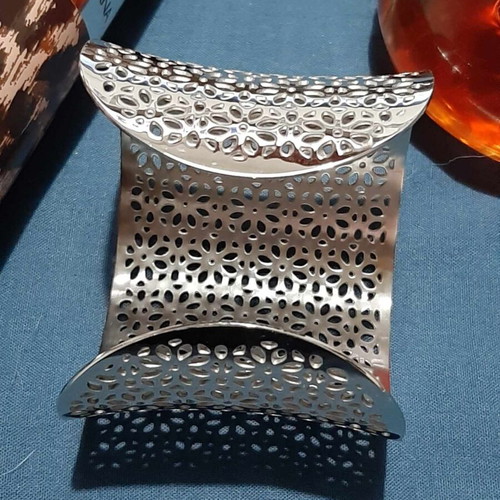 Cuff bracelet stainless steel new, silver