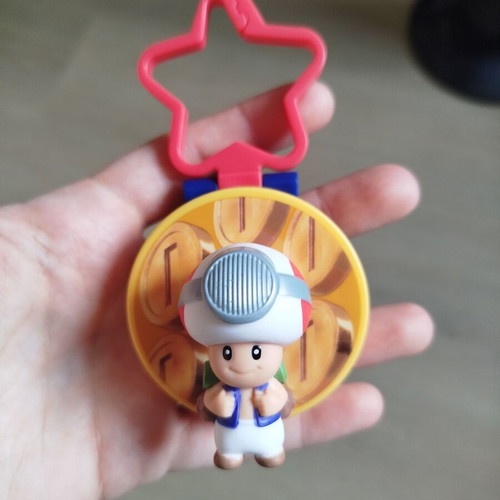 Super Mario Galaxy figure new, decorative and hangable