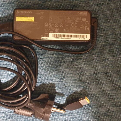 Lenovo PA‑1650‑72 65W laptop charger like new