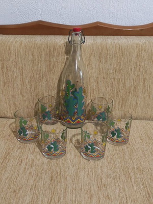 чаши с бутилка