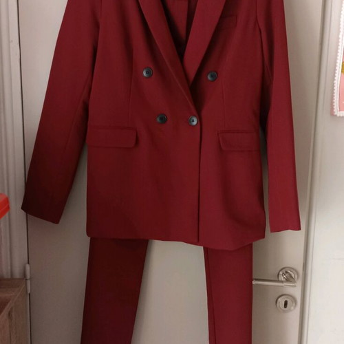 Burgundy suit new with oversized jacket and flared pants size M