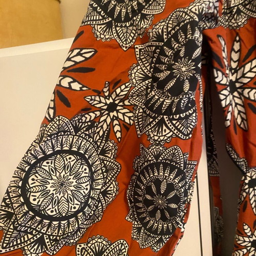 Milk and honey maxi dress like new, size large, black and red