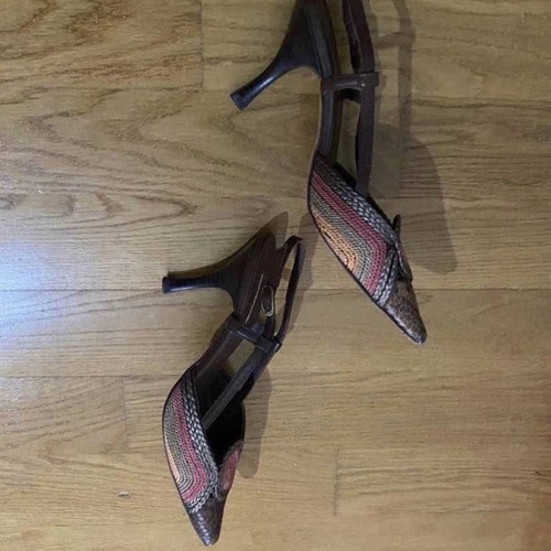 Leather shoes like new, sandals/platforms size 37