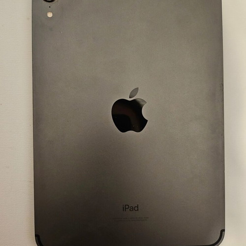 Ipad mini 6 256GB 5G used with cracked screen and worn case