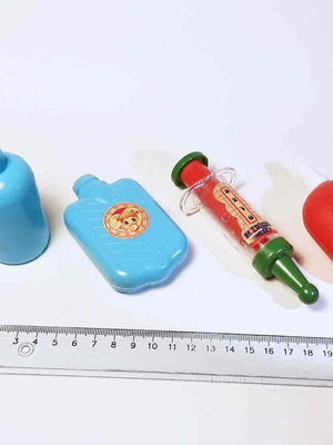 Plastic toys used, pack
