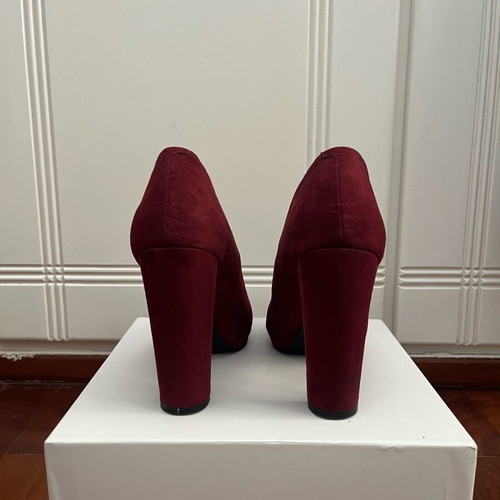 Attrattivo burgundy suede pumps 12cm heel like new