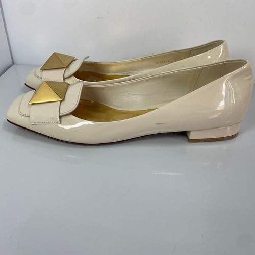Valentino Garavani One Stud leather ballerinas size 41.5 like new, beige