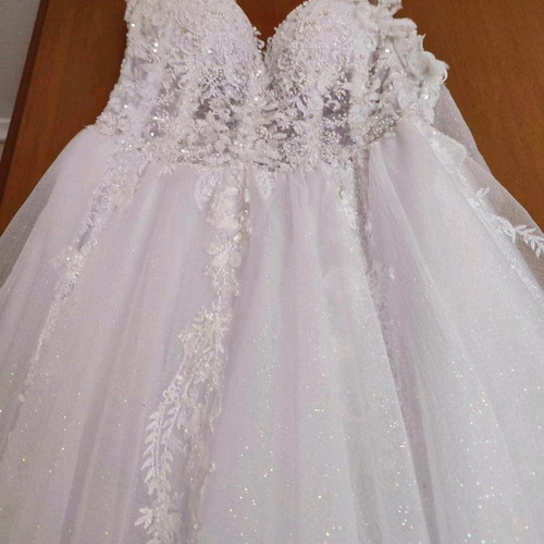 Wedding dress new with veil and genuine Swarovski stones