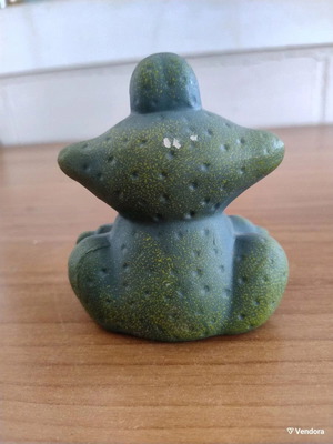 Ceramic decorative frog figurine