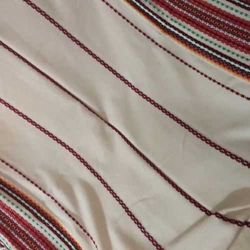 Traditional cotton tablecloth like new 124x128