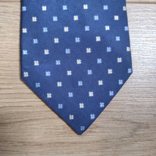 Zara silk tie like new, 100% silk