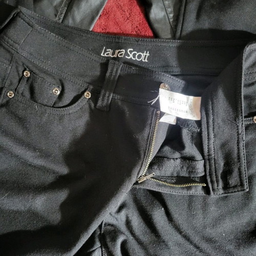 Branded clothing set used with Esmara, Laura Scott pants and Zara blouse