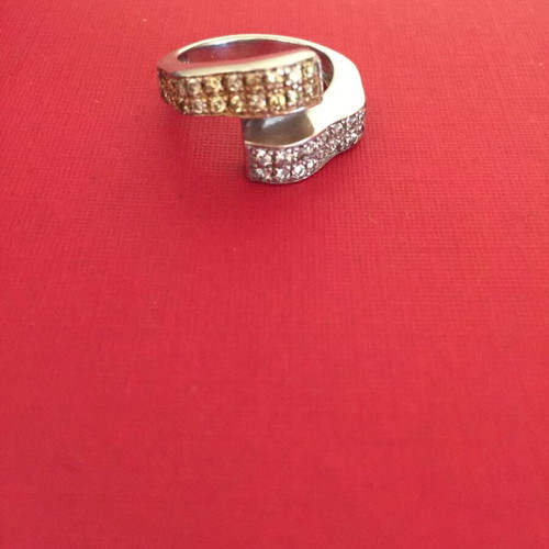 Silver 925 ring like new, decorated with zircon