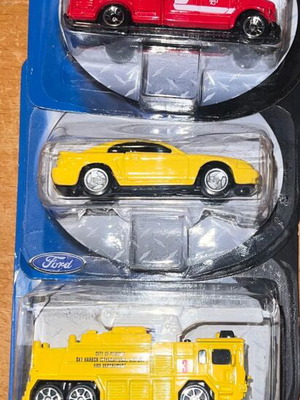 Maisto 1:64 Diecast Toy Cars Transit Authority new, pack of 16