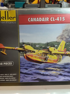 Heller Canadair CL-415 model kit 1/72 scale