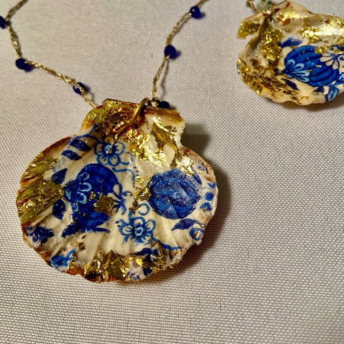 Jewelry set handmade earrings with shell and gold leaf necklace with braided gold thread new