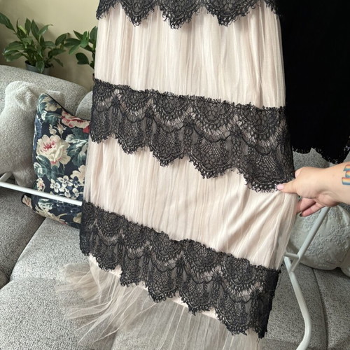 Long dress with padding like new, black and pink