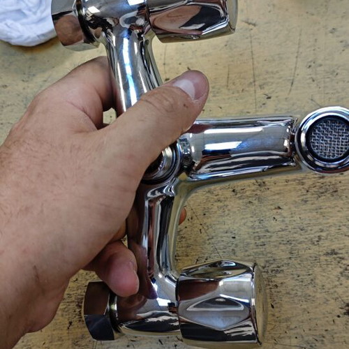 Clever chrome bathtub faucet with two handles, brass