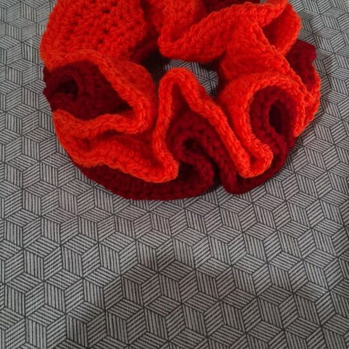 Handmade scrunchy new, red and orange