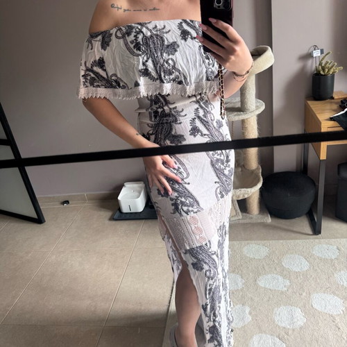 Summer dress size M used, black and white, with side tear