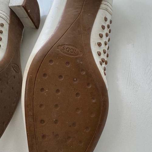 Tod’s leather women’s white pumps used, anatomical with thick heel
