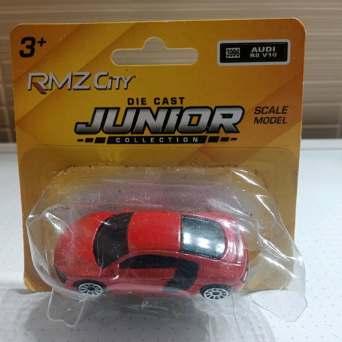 Die Cast Junior Audi R8 V10 figure new in original packaging