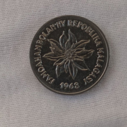 Madagascar 1968 5 Francs coin like new