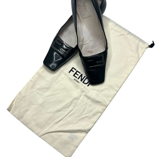 Fendi classic mid heel shoes used, size 39, black