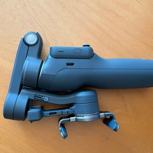 DJI Osmo Mobile 8P Creator Combo new