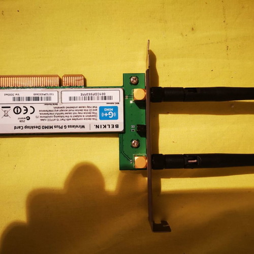 Router and wireless network cards used in working condition