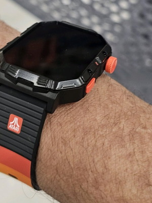 Atari 2600 My Play Watch καινούργιο ρολόι με retro παιχνίδια και αυθεντικό design