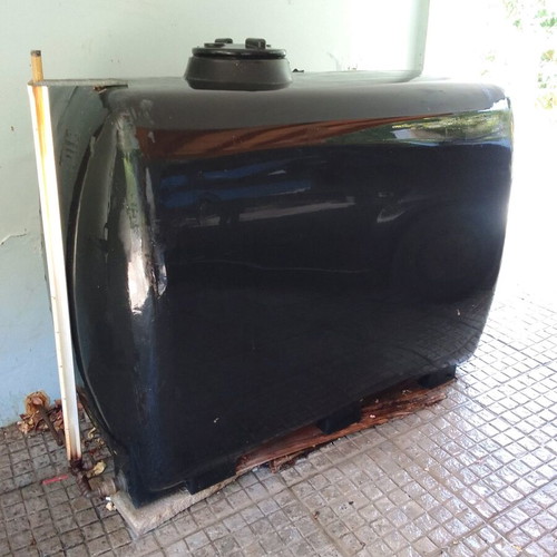 Oil tank 1000 liters used, no dents, with oil gauge