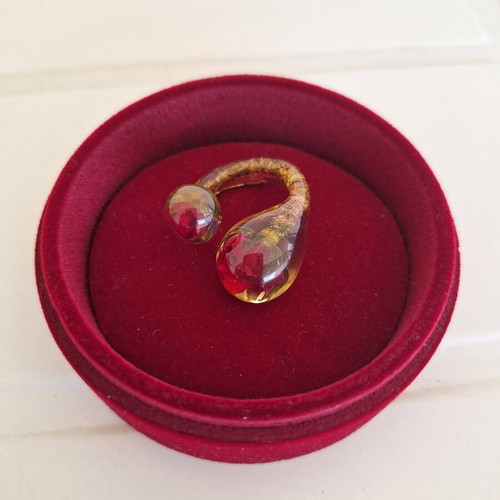 Handmade ring with natural red roses in resin, new
