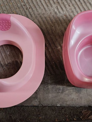 Potty and toilet seat like new, pink